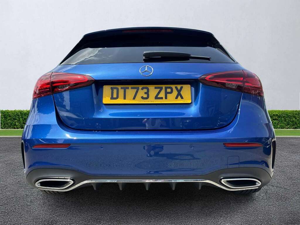 Mercedes-Benz A Class A180 Amg Line Executive DT73ZPX Blue #4