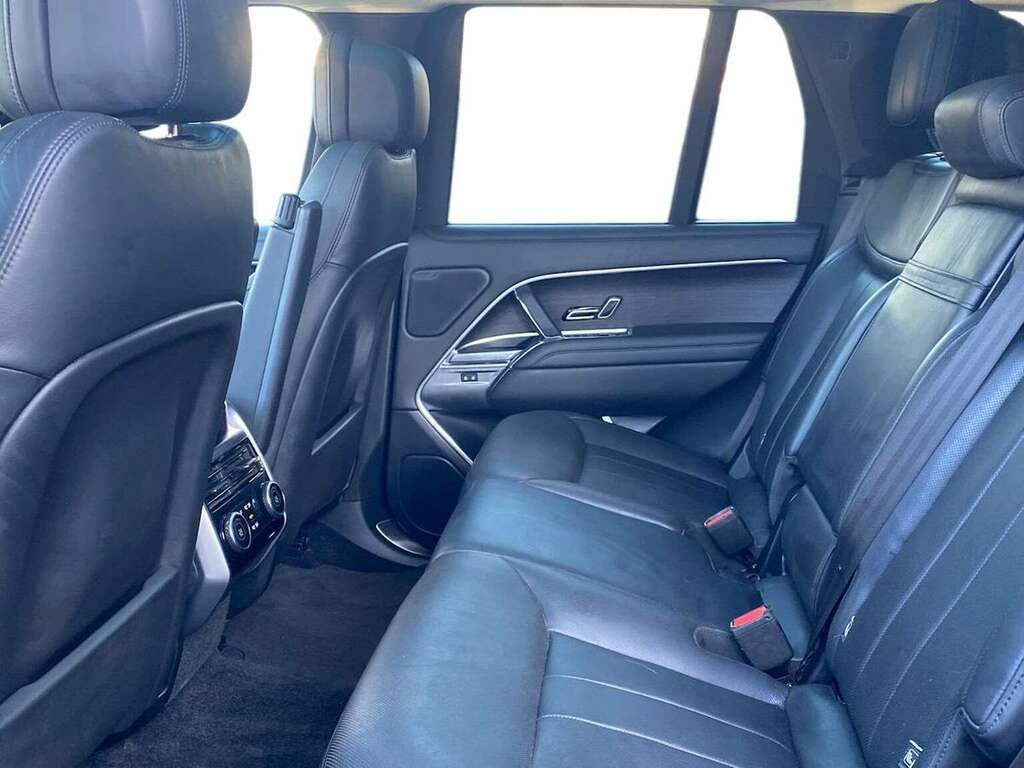 Land Rover Range Rover 3.0 P400 Hse NX22OCN Grey #3