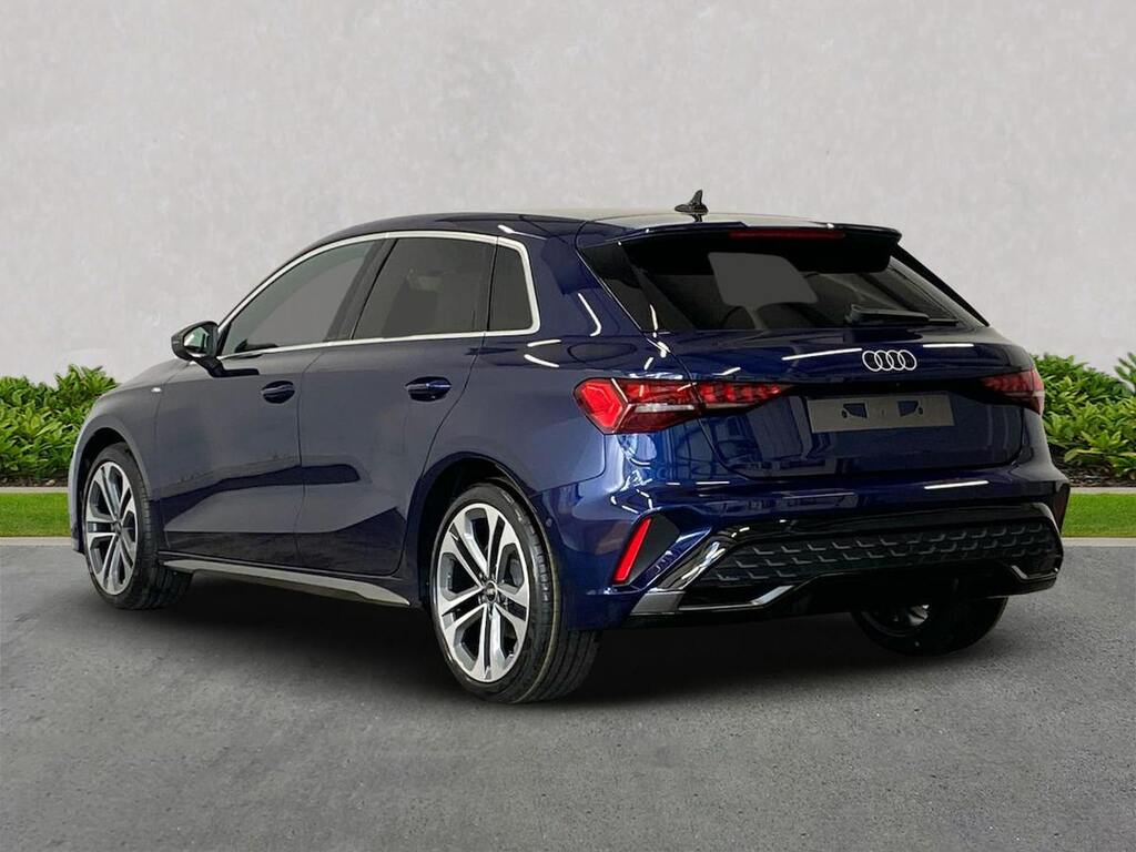 Audi A3 1.5 Tfsi 150 S Line Blue #2