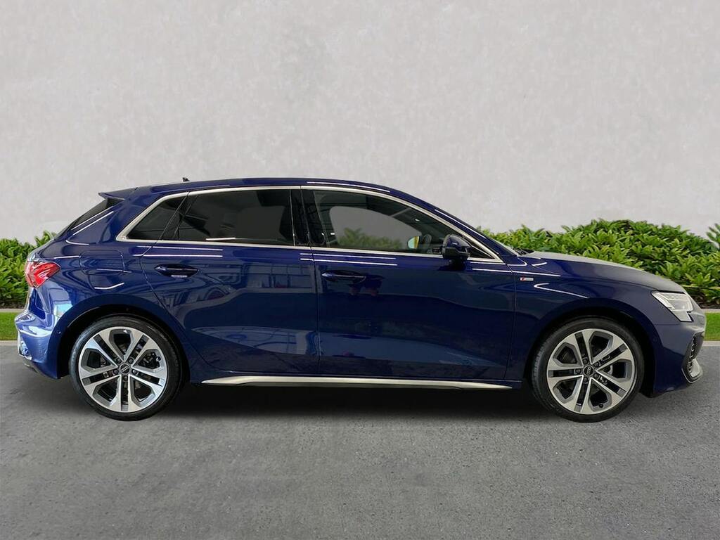 Audi A3 1.5 Tfsi 150 S Line Blue #3