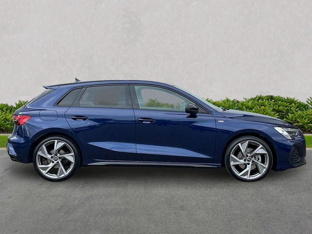 Audi A3 2.0 Tdi 150 Black Edition S Tronic Tech Pack SA75YCO Blue #3