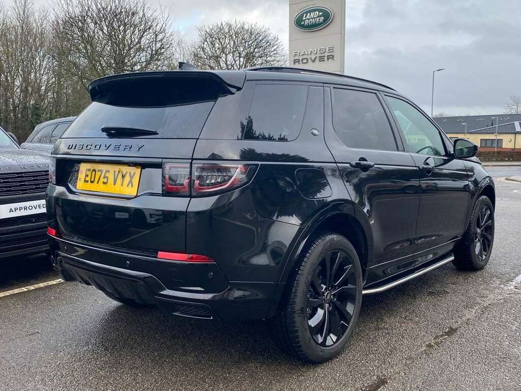 Land Rover Discovery Sport 2.0 D200 Dynamic Se 5 Seat Black #2