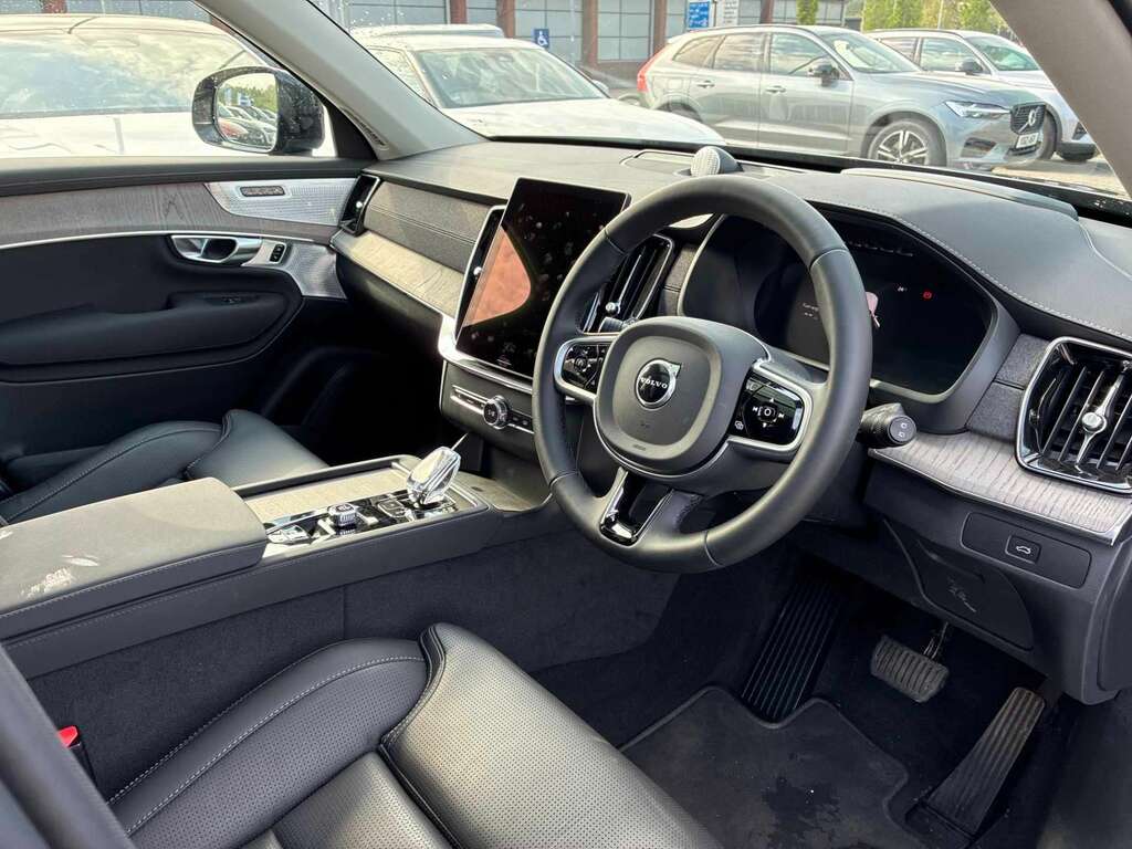 Volvo XC90 2.0 B5p Ultra Dark Awd Geartronic OV75CCZ Black #2