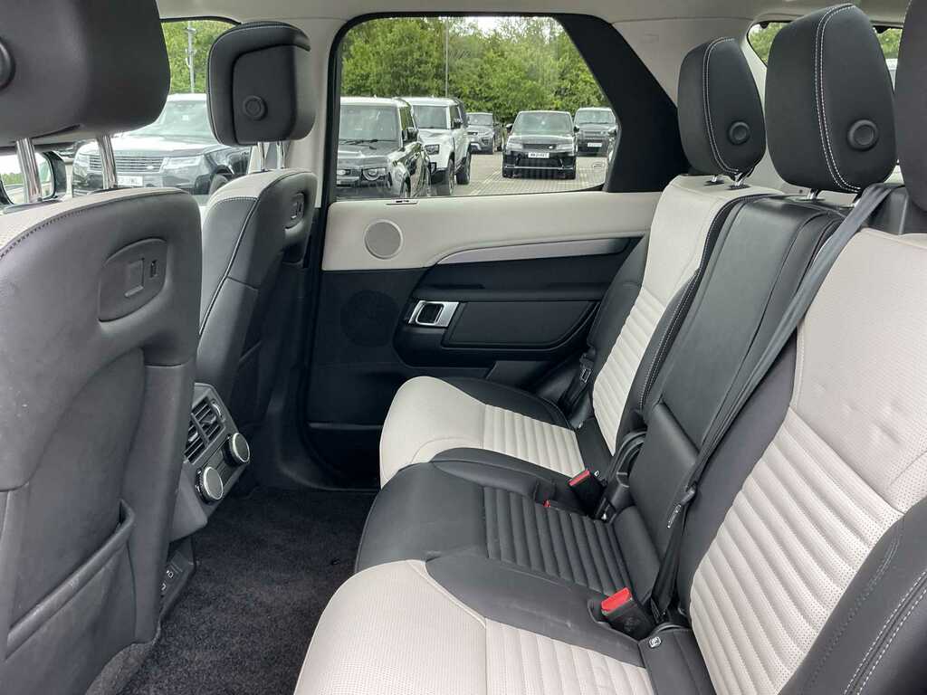 Land Rover Discovery 3.0 D350 Gemini LK26YNR #4