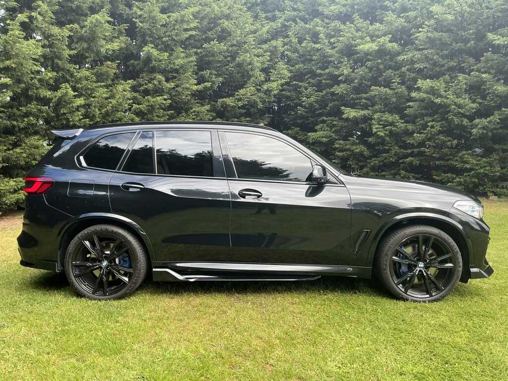 BMW X5 Xdrive M50d YW19SZV Black #3