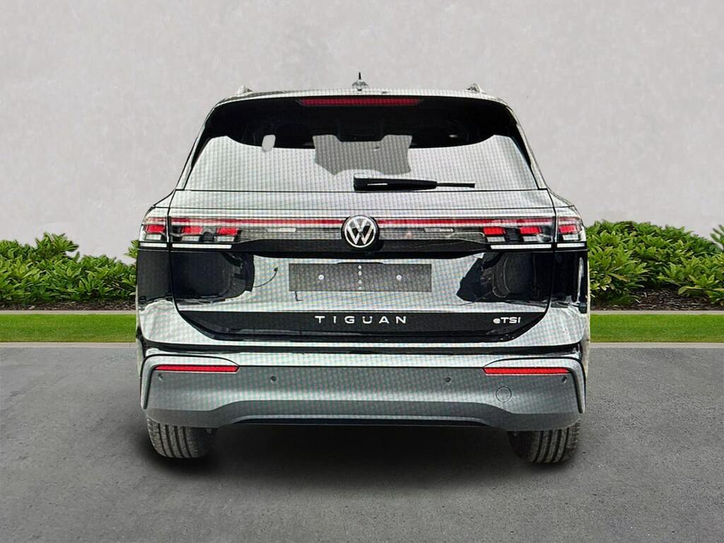 Volkswagen Tiguan 1.5 Etsi Match Dsg LD26UBH Black #4