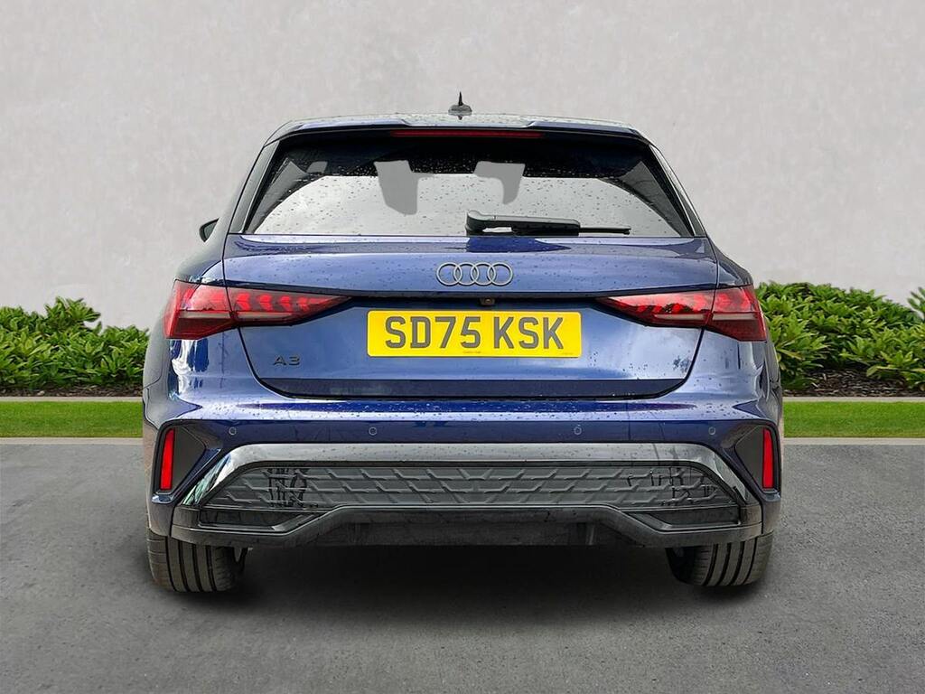 Audi A3 1.5 Tfsi 150 Black Ed S Tronic Tech Pack Blue #4