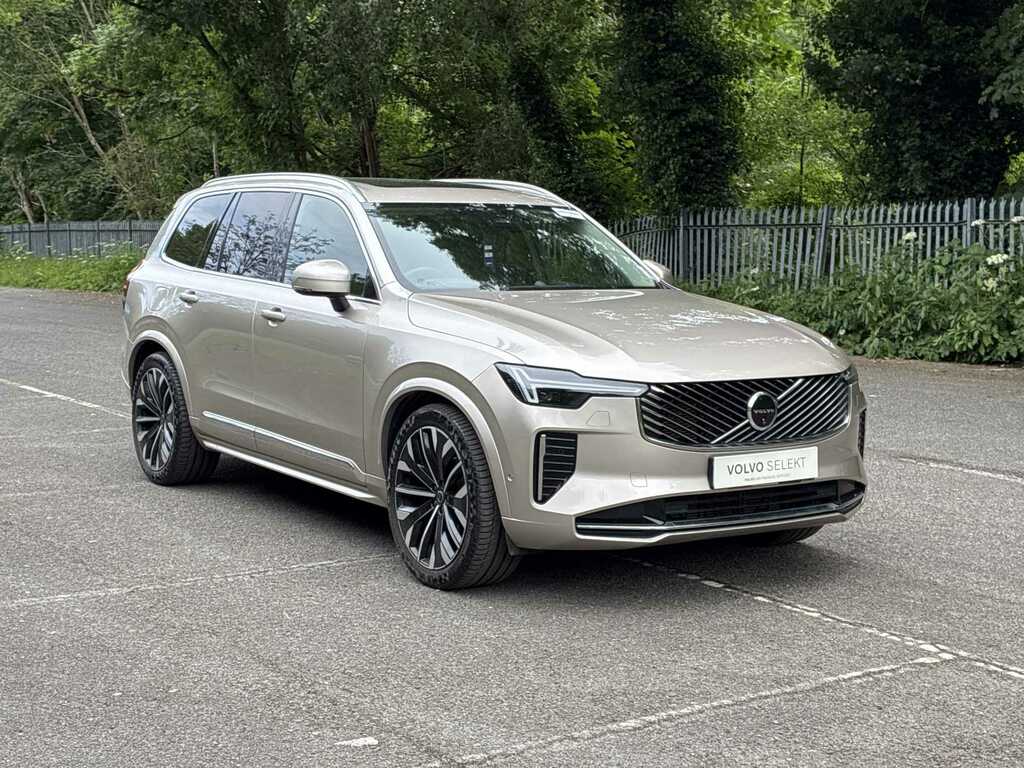 Volvo XC90 2.0 B5p Ultra Dark Awd Geartronic Gold