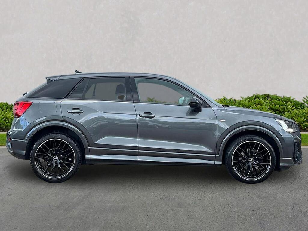 Audi Q2 35 Tfsi Black Edition S Tronic SD72XNL Grey #3