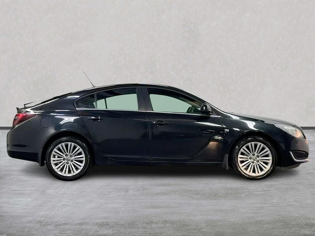 Vauxhall Insignia 2.0 Cdti Energy Hatchback Euro 5 XJZ7786 Black #3