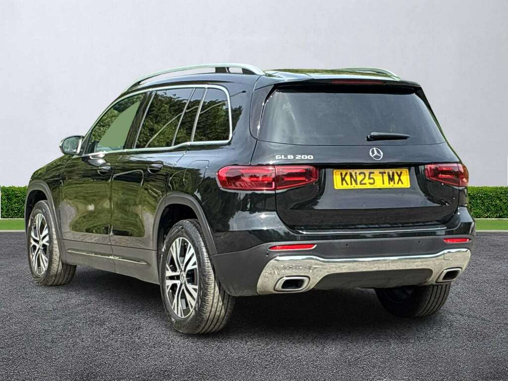 Mercedes-Benz GLB Class Glb 200 Sport Executive 7G-tronic KN25TMX Black #2