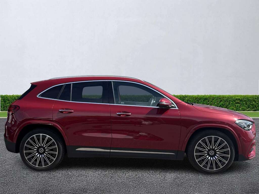Mercedes-Benz GLA Class Gla 220D 4Matic Amg Line Premium Plus KN25GZA Red #3
