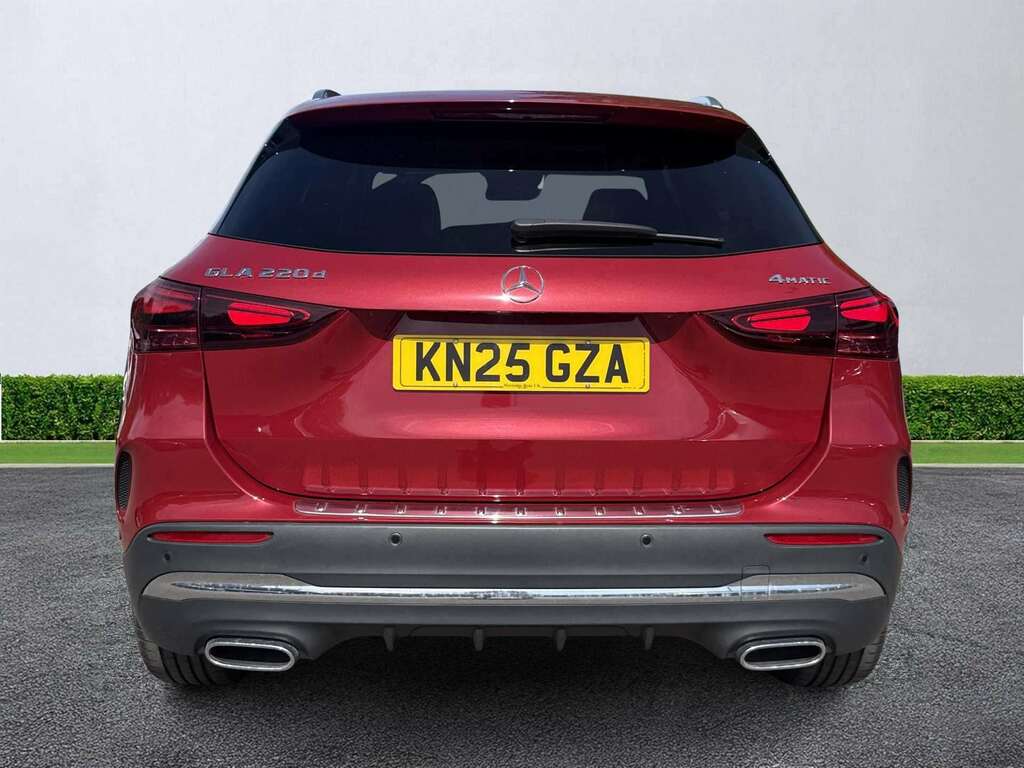 Mercedes-Benz GLA Class Gla 220D 4Matic Amg Line Premium Plus KN25GZA Red #4