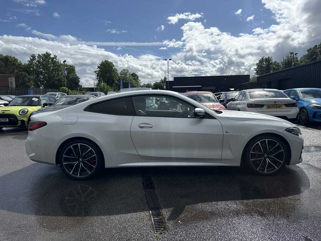 BMW 4 Series 420D Mht M Sport Step DK72JCV White #3