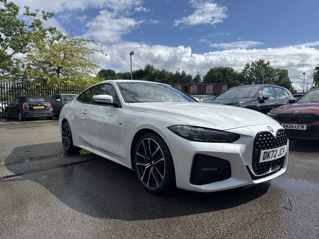 BMW 4 Series 420D Mht M Sport Step White