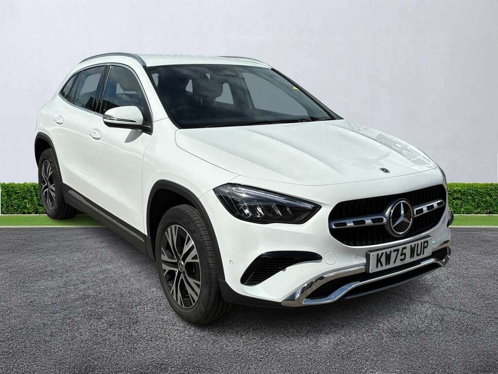 Mercedes-Benz GLA Class Gla 200D Sport Executive White