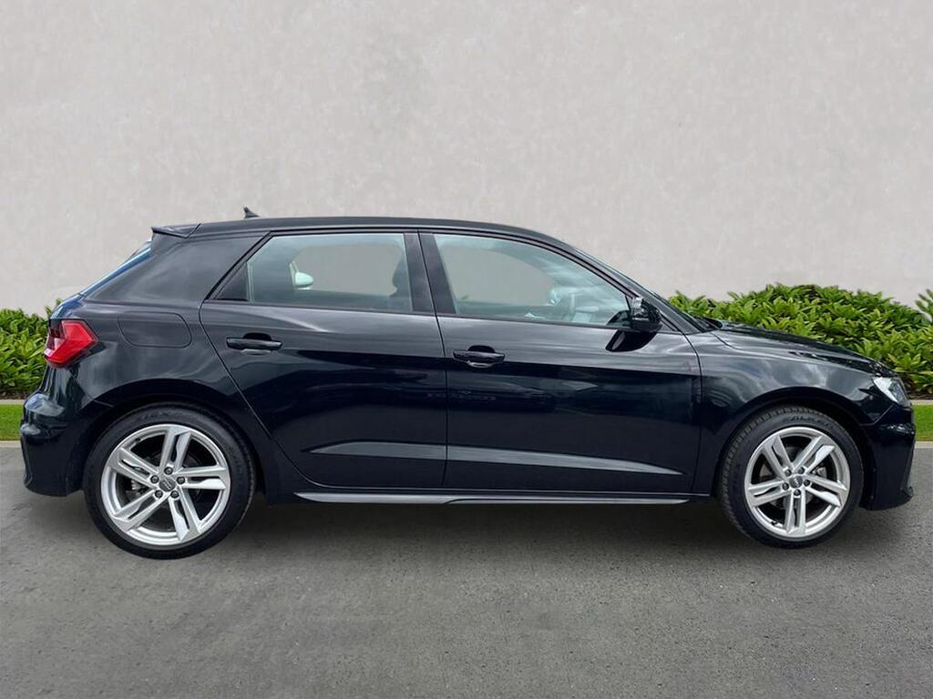Audi A1 1.5 Tfsi 35 S Line Sportback S Tronic E RA19MVG Black #3