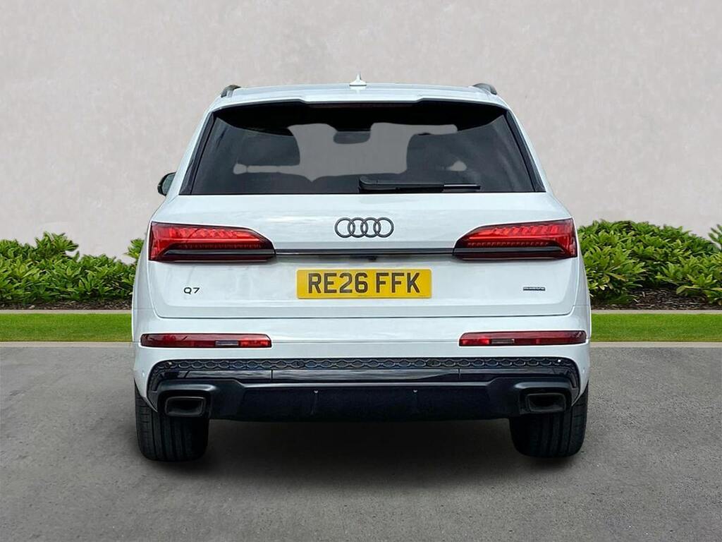 Audi Q7 3.0 Tdi V6 Black Edition Suv Tiptronic RE26FFK White #4