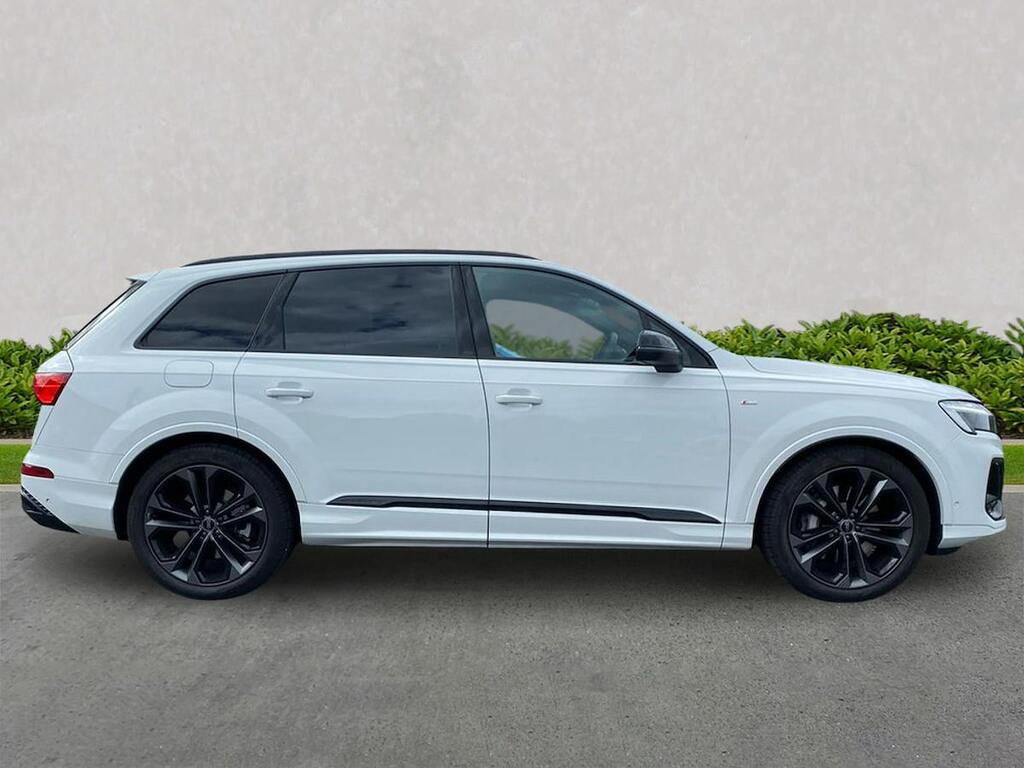 Audi Q7 3.0 Tdi V6 Black Edition Suv Tiptronic RE26FFK White #3