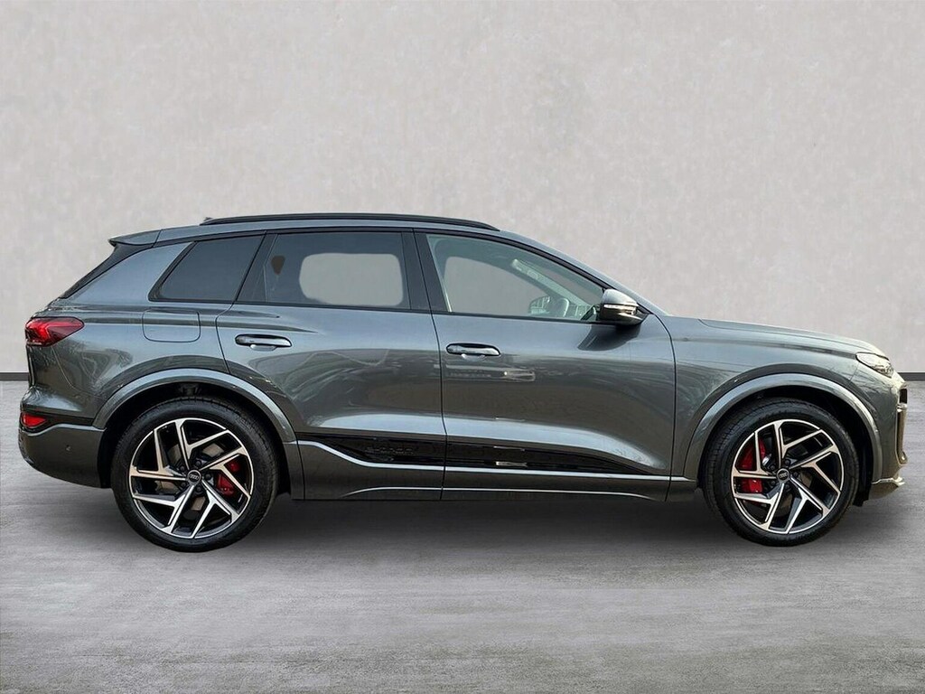 Audi Q6 E-Tron 100Kwh S Edition 1 Suv Quattro RK26EZR Grey #3