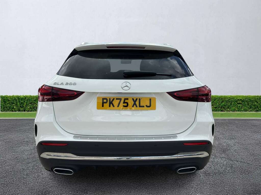 Mercedes-Benz GLA Class Gla 200 Amg Line Executive PK75XLJ White #4