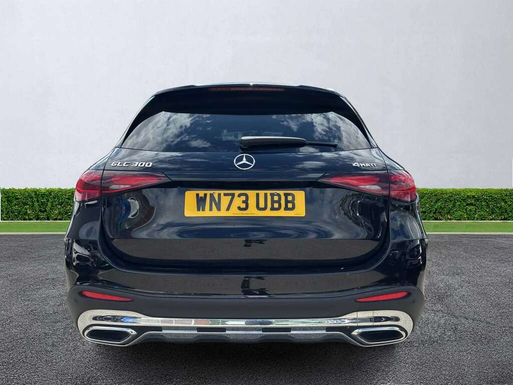 Mercedes-Benz GLC Class Glc 300 4Matic Amg Line Premium 9G-tronic Black #4