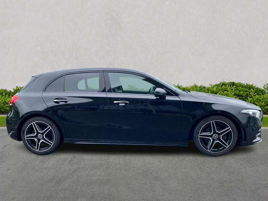 Mercedes-Benz A Class A180 Amg Line Premium KN23YGY Black #3