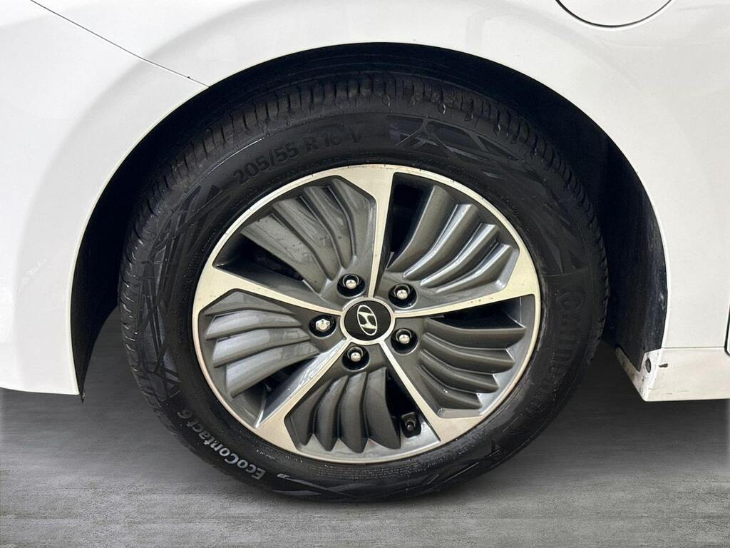 Hyundai Ioniq 1.6 H-gdi 8.9Kwh Premium Hatchback Plug TRZ5896 White #6