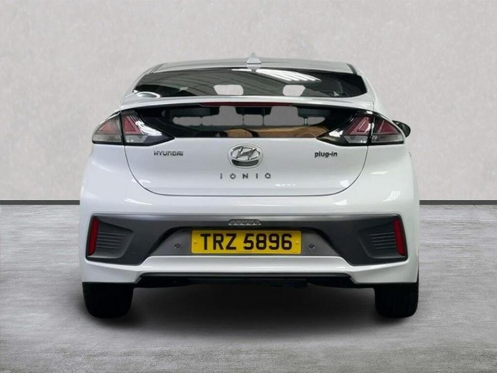 Hyundai Ioniq 1.6 H-gdi 8.9Kwh Premium Hatchback Plug TRZ5896 White #4