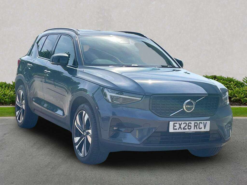 Volvo XC40 2.0 B3p Ultra Dark Blue