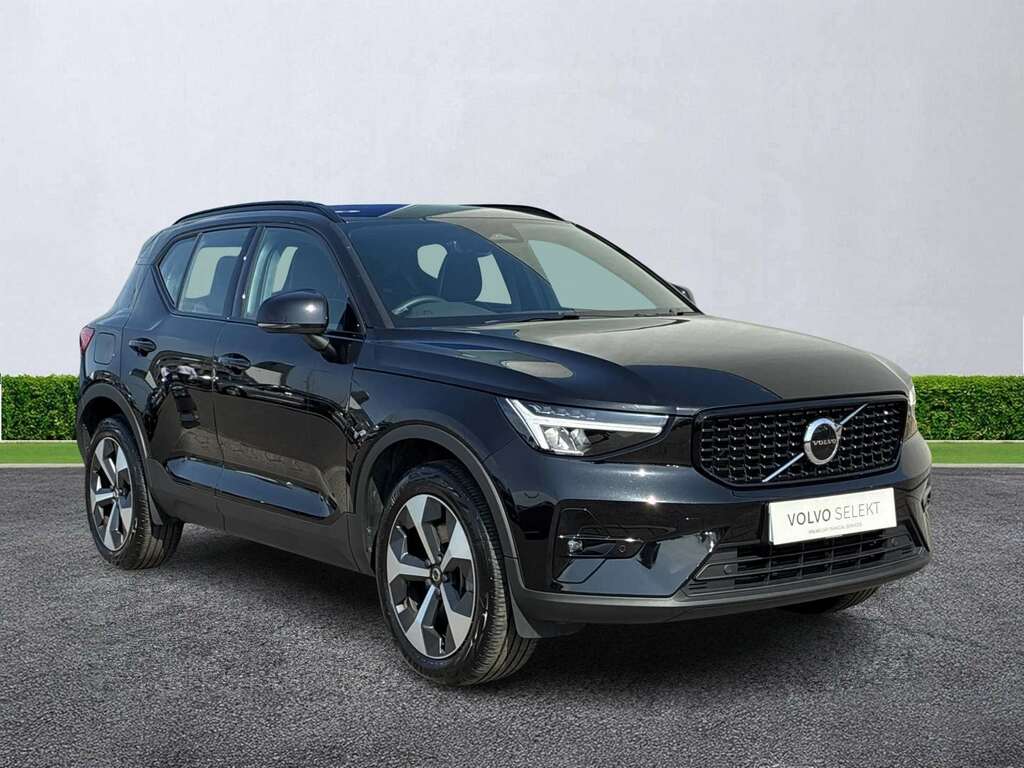 Volvo XC40 2.0 B3p Plus Dark Black