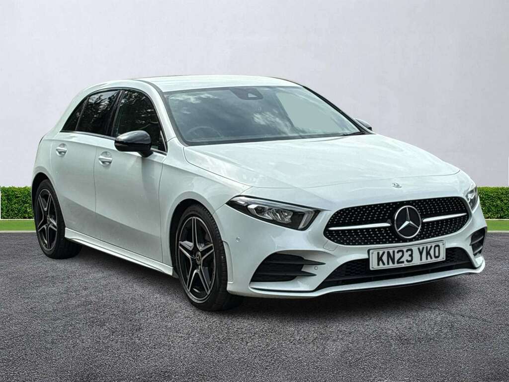 Mercedes-Benz A Class A180d 2.0 Amg Line Executive White