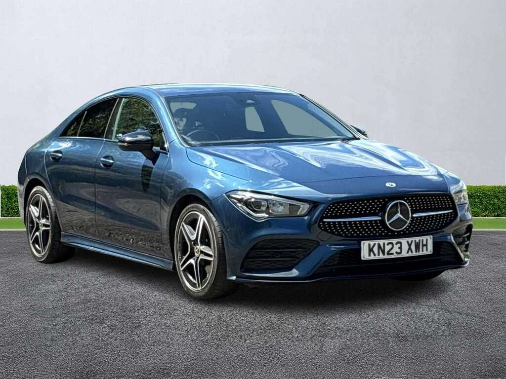 Mercedes-Benz CLA Class Cla 200 Amg Line Executive Tip Blue