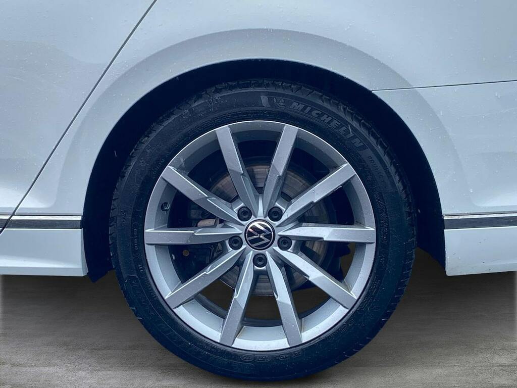 Volkswagen Passat 2.0 Tdi Evo R-line Estate Dsg Euro 6 S GD21HTK White #6