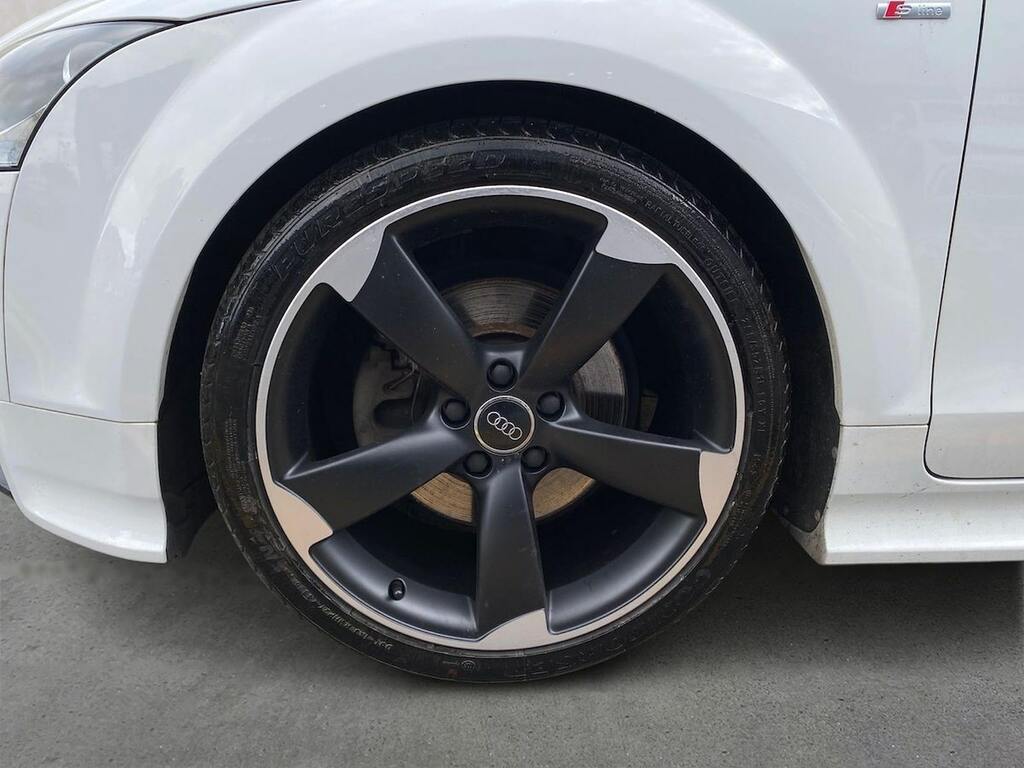Audi TT 2.0 Tdi Black Edition Coupe Quat White #6