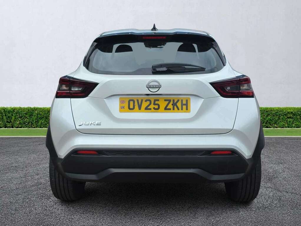 Nissan Juke 1.0 Dig-t Acenta Premium OV25ZKH White #4