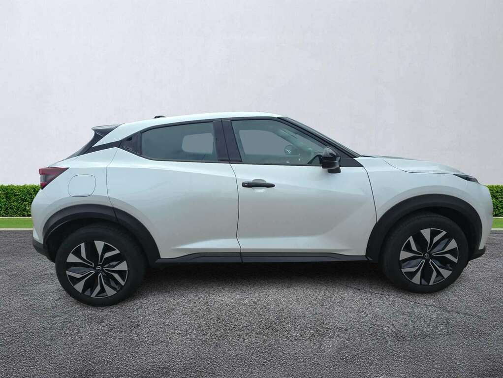 Nissan Juke 1.0 Dig-t Acenta Premium OV25ZKH White #3