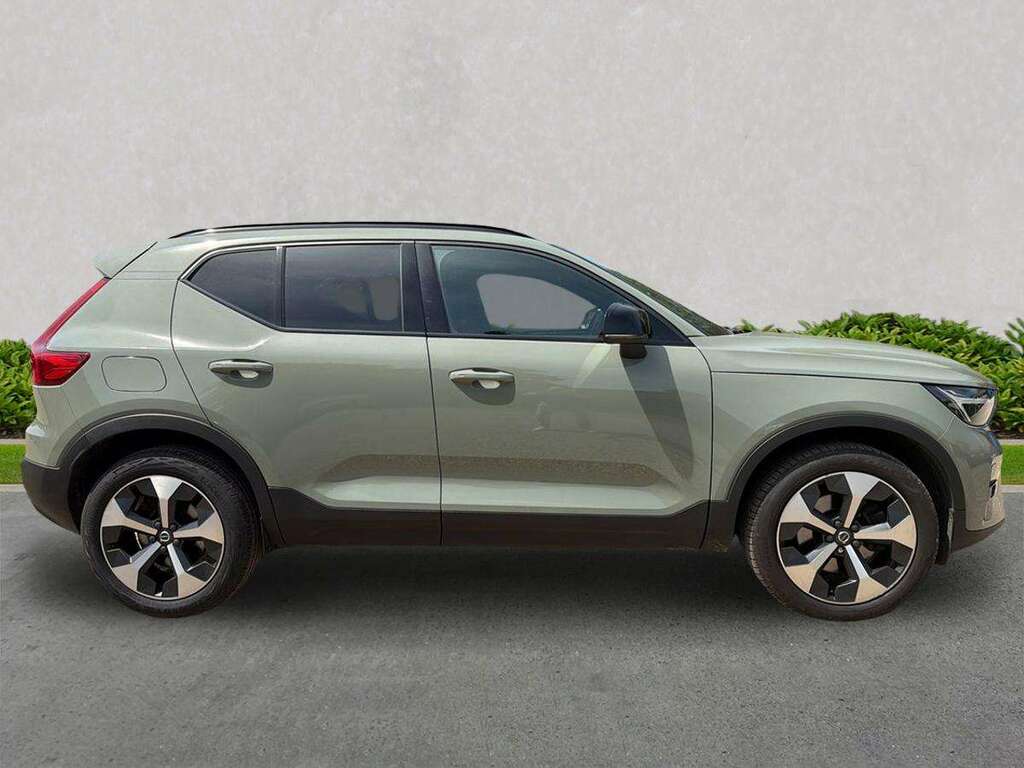 Volvo XC40 2.0 B3p Plus Dark BW24FOP Green #3