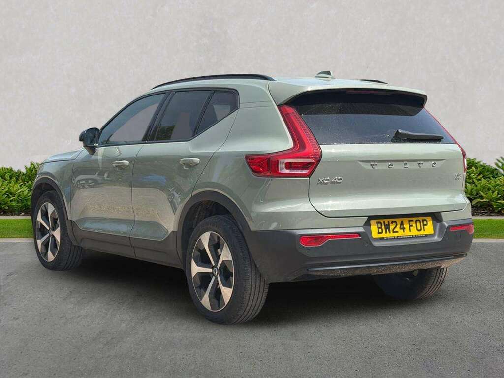 Volvo XC40 2.0 B3p Plus Dark BW24FOP Green #2