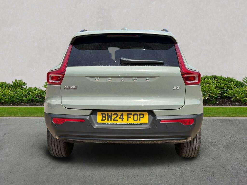 Volvo XC40 2.0 B3p Plus Dark BW24FOP Green #4