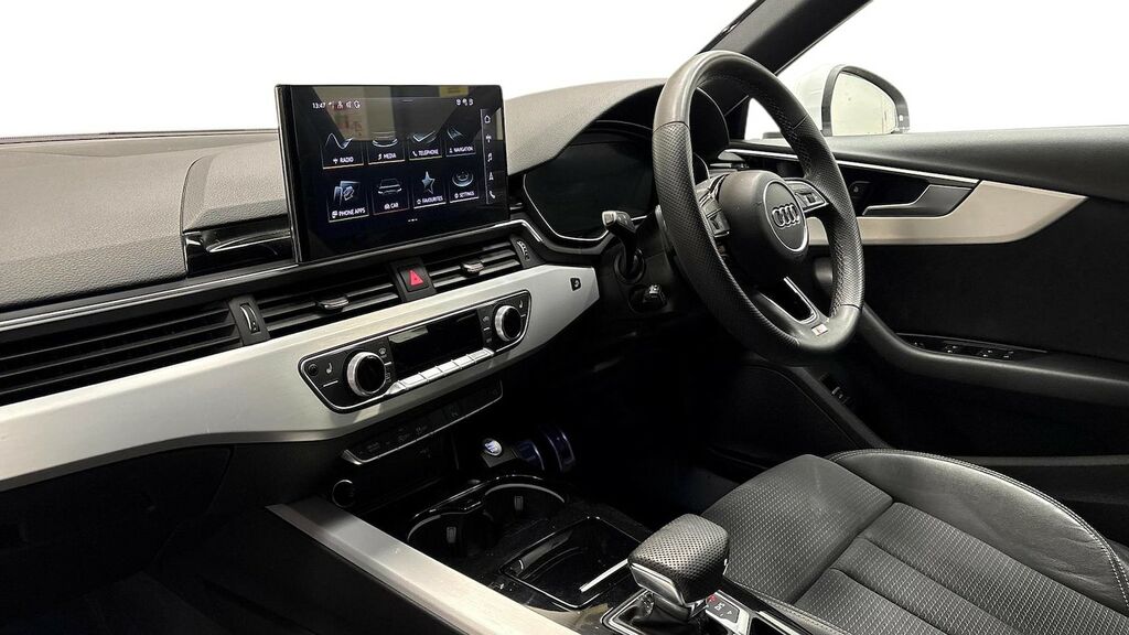 Audi A4 Avant 40 Tfsi 204 S Line S Tronic HF24VZG White #5