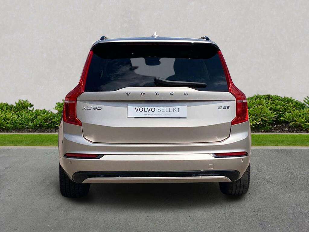 Volvo XC90 2.0 B5p Ultimate Dark Awd Geartronic Gold #4