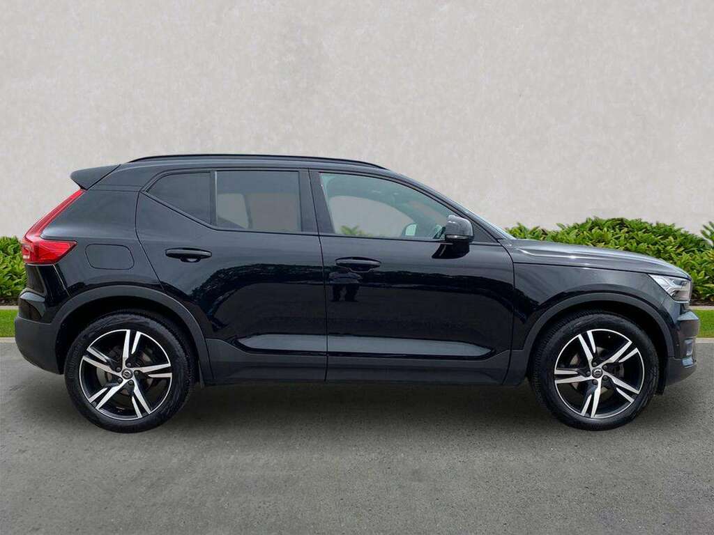 Volvo XC40 1.5 T3 163 R Design Geartronic CF21ZFK Black #3