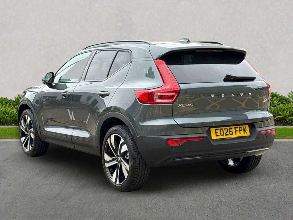 Volvo XC40 2.0 B4p Ultra Dark EO26FPK Green #2