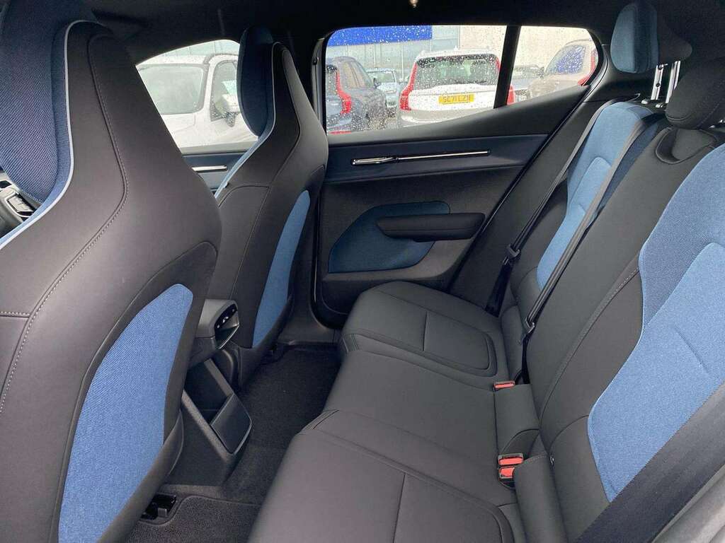 Volvo EX30 200Kw Sm Extended Range Plus 69Kwh SH26GUU Blue #4