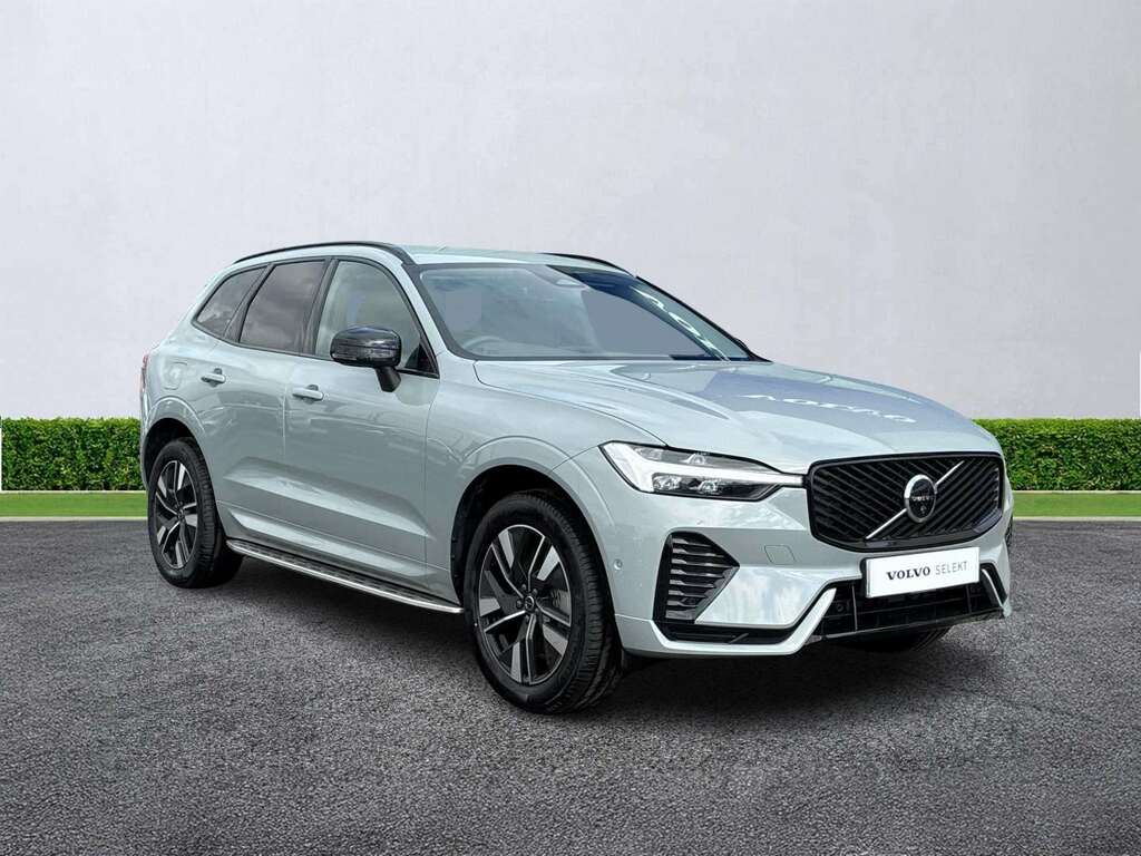 Volvo XC60 2.0 B5p Plus Dark Awd Geartronic Grey