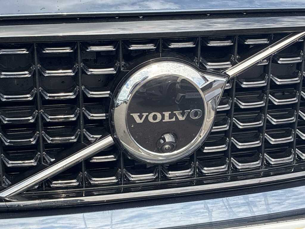 Volvo XC40 2.0 B4p Ultra Dark SG26MYK Blue #3