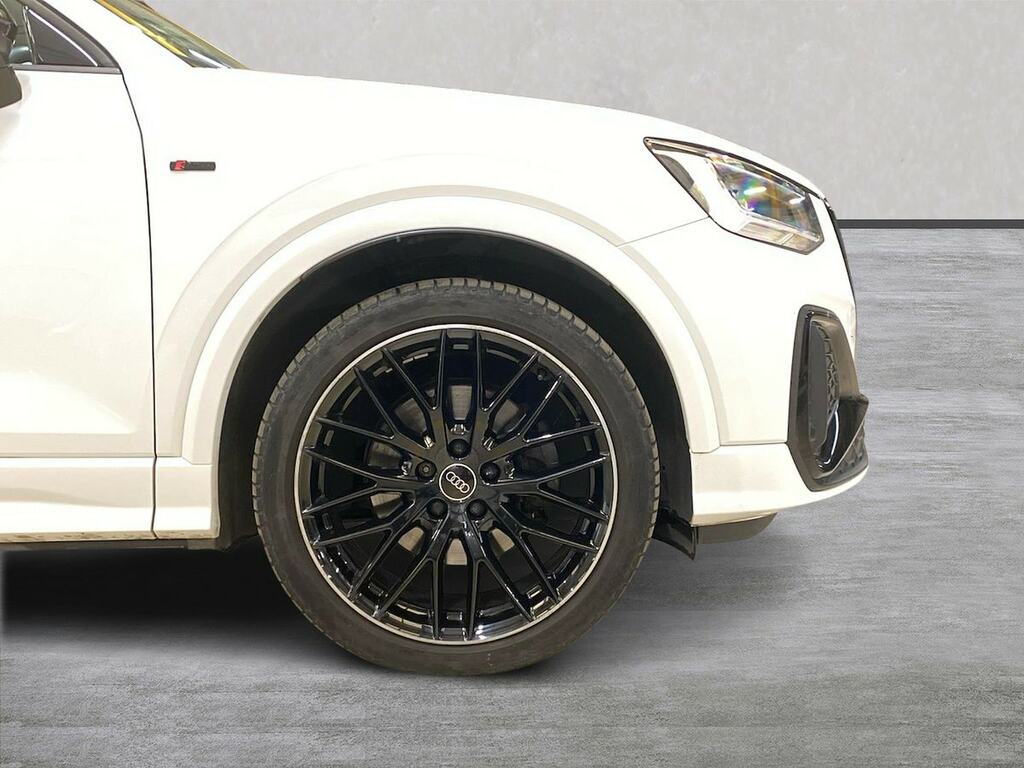 Audi Q2 1.5 Tfsi Cod 35 Black Edition Suv S Tro AK23YVP White #6