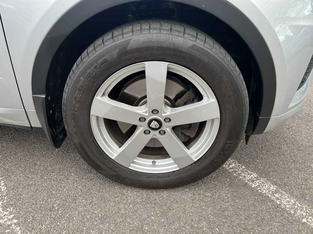Jaguar E-Pace 2.0 R-dynamic S LR19PZL Silver #6