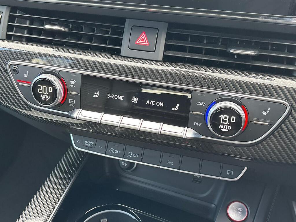 Audi RS4 Carbon Black Black #12
